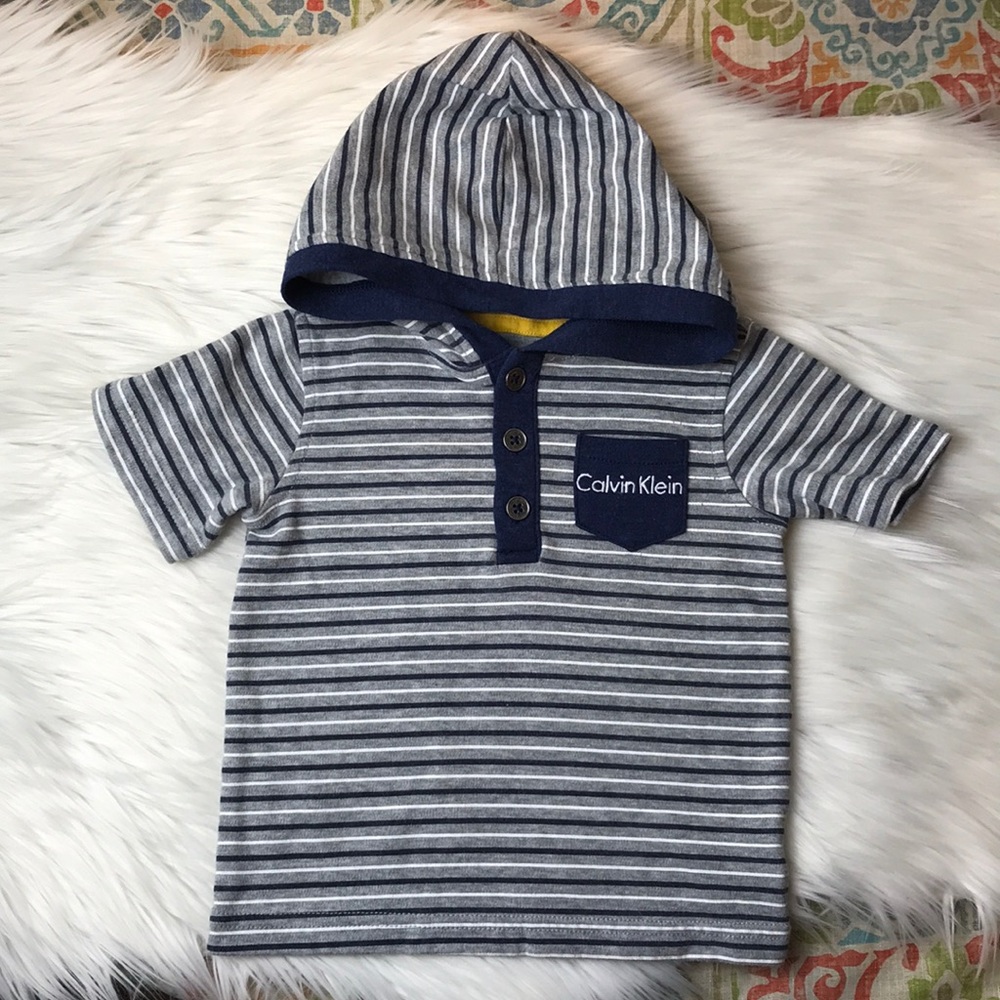 Calvin Klein Short Sleeve Hooded Henley Tee Shirt